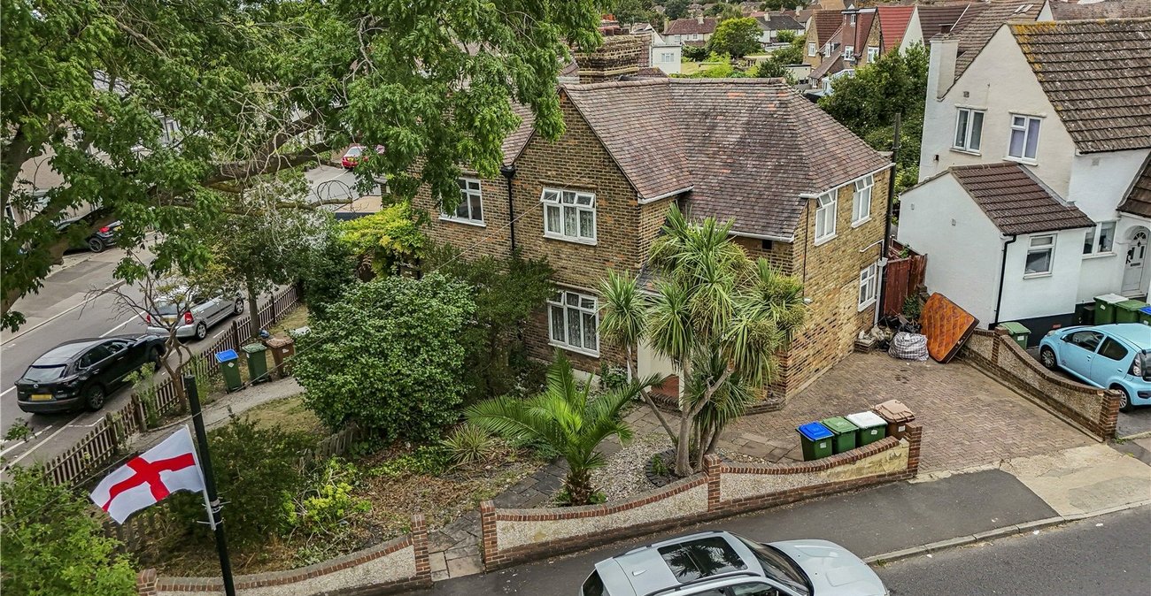 3 bedroom house for sale in Crayford | Robinson Jackson