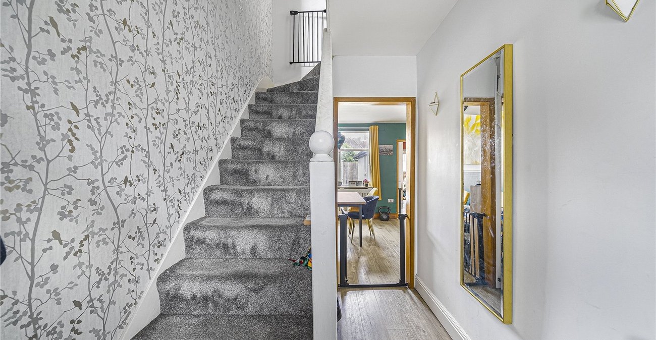3 bedroom house for sale in Crayford | Robinson Jackson