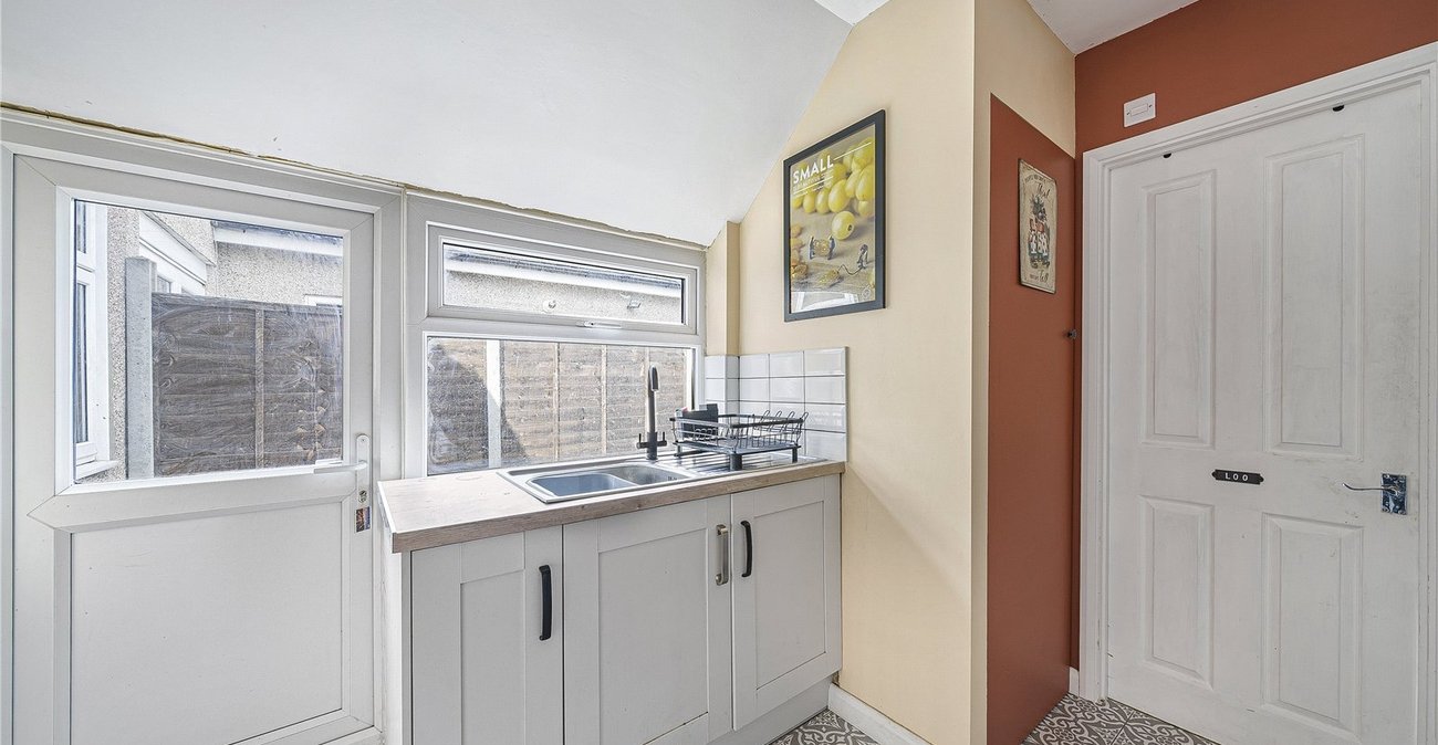 3 bedroom house for sale in Crayford | Robinson Jackson