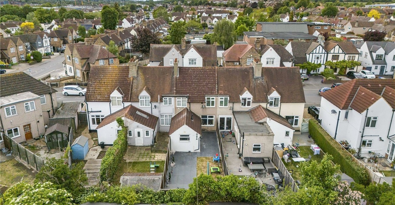 3 bedroom house for sale in Crayford | Robinson Jackson
