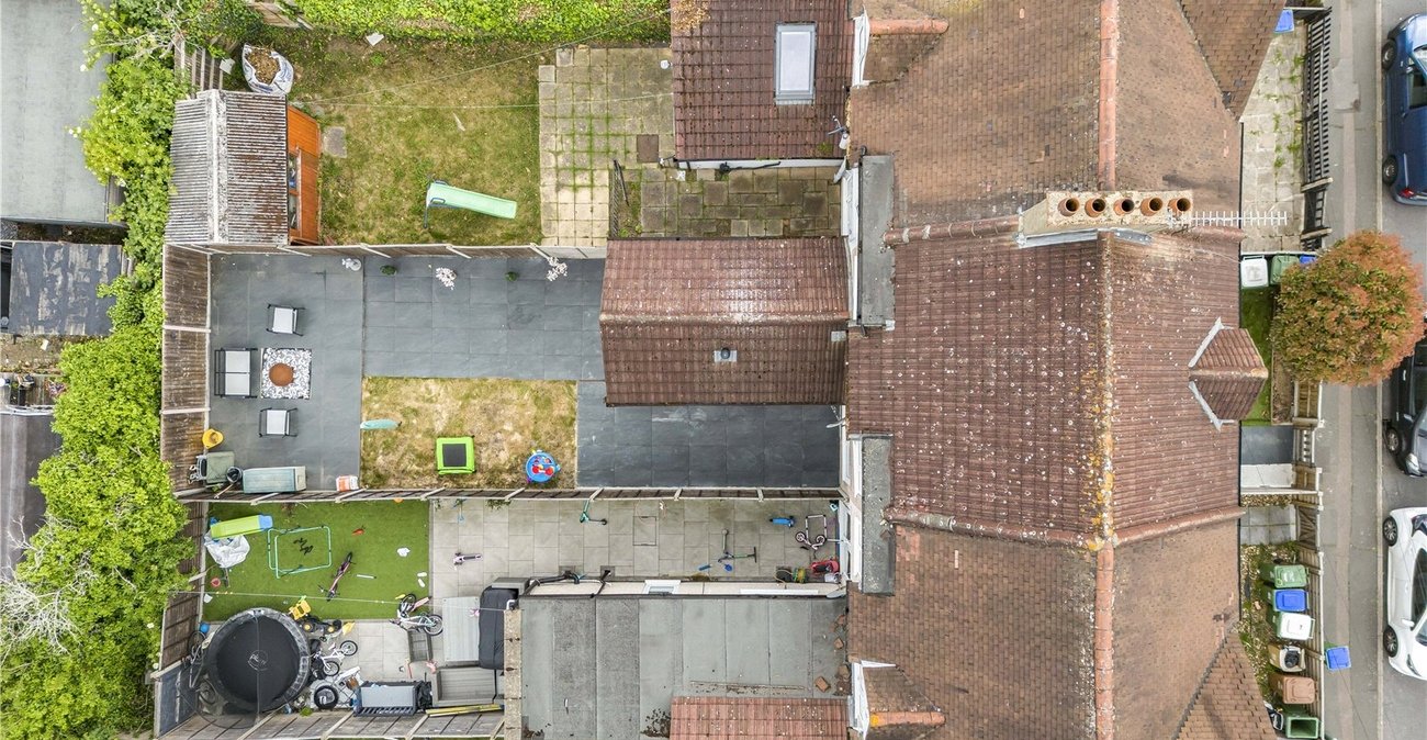 3 bedroom house for sale in Crayford | Robinson Jackson