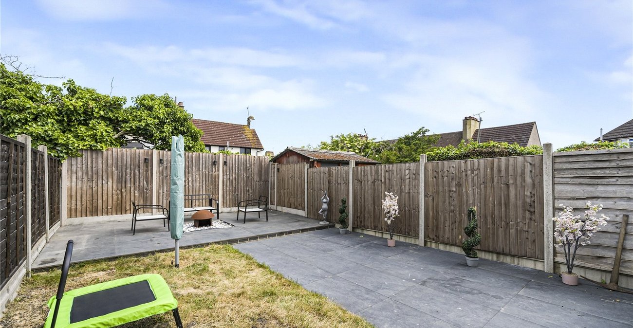 3 bedroom house for sale in Crayford | Robinson Jackson