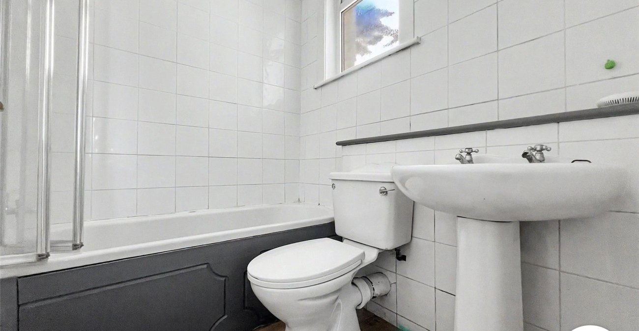 7 bedroom house for sale in Chatham | Robinson Michael & Jackson