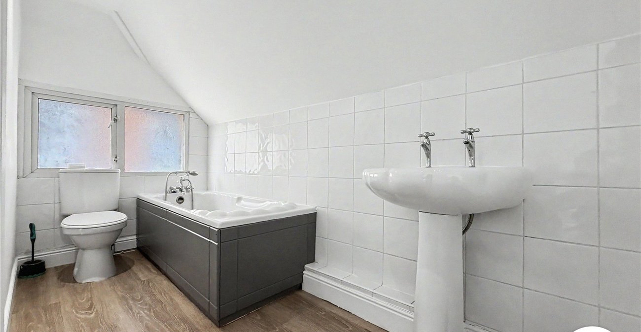 7 bedroom house for sale in Chatham | Robinson Michael & Jackson