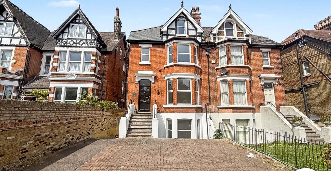 7 bedroom house for sale in Chatham | Robinson Michael & Jackson
