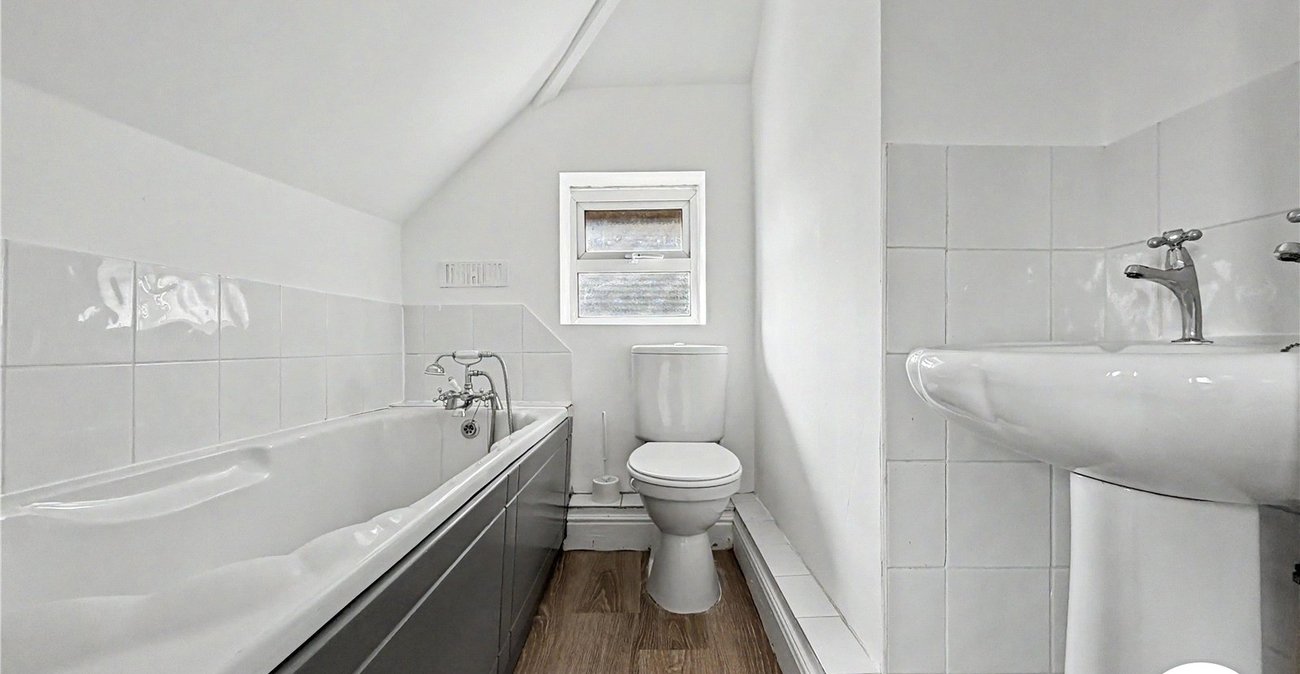 7 bedroom house for sale in Chatham | Robinson Michael & Jackson