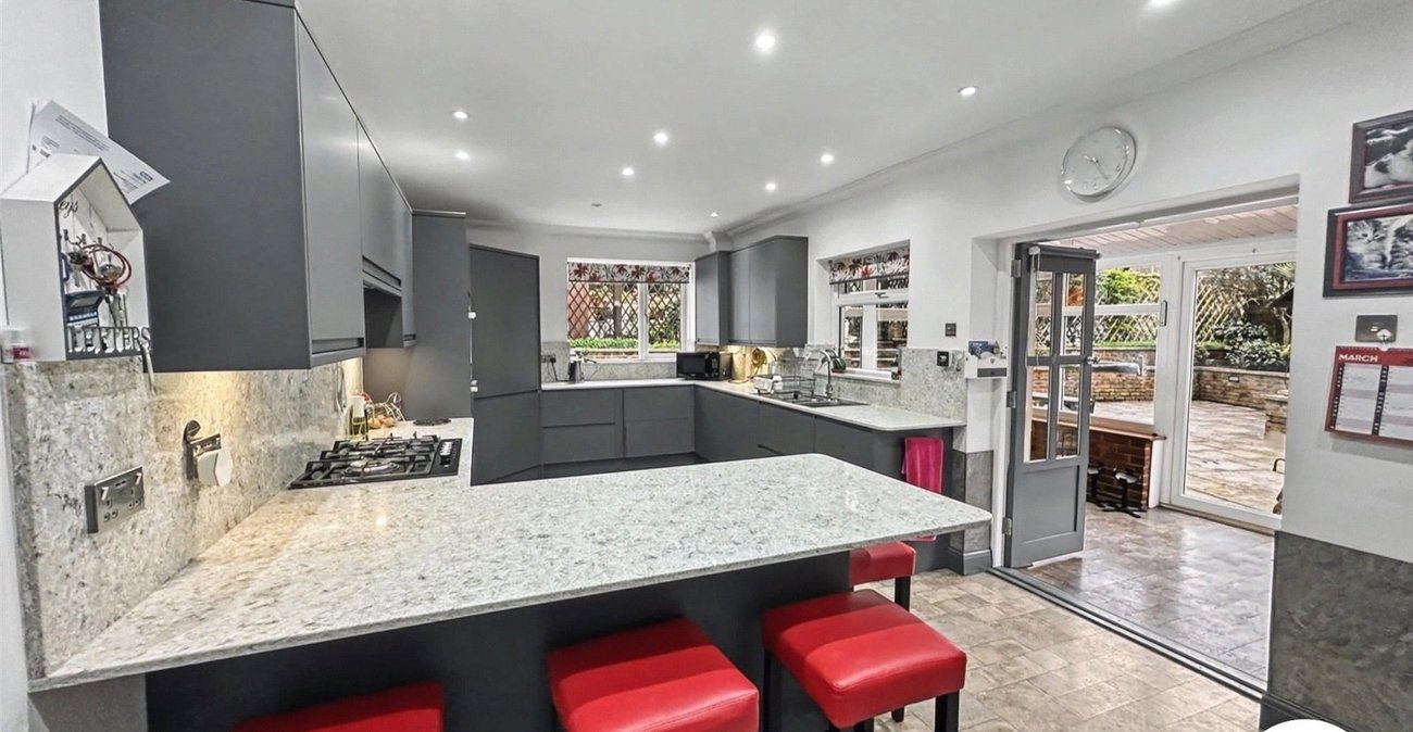 5 bedroom house for sale in Chatham | Robinson Michael & Jackson