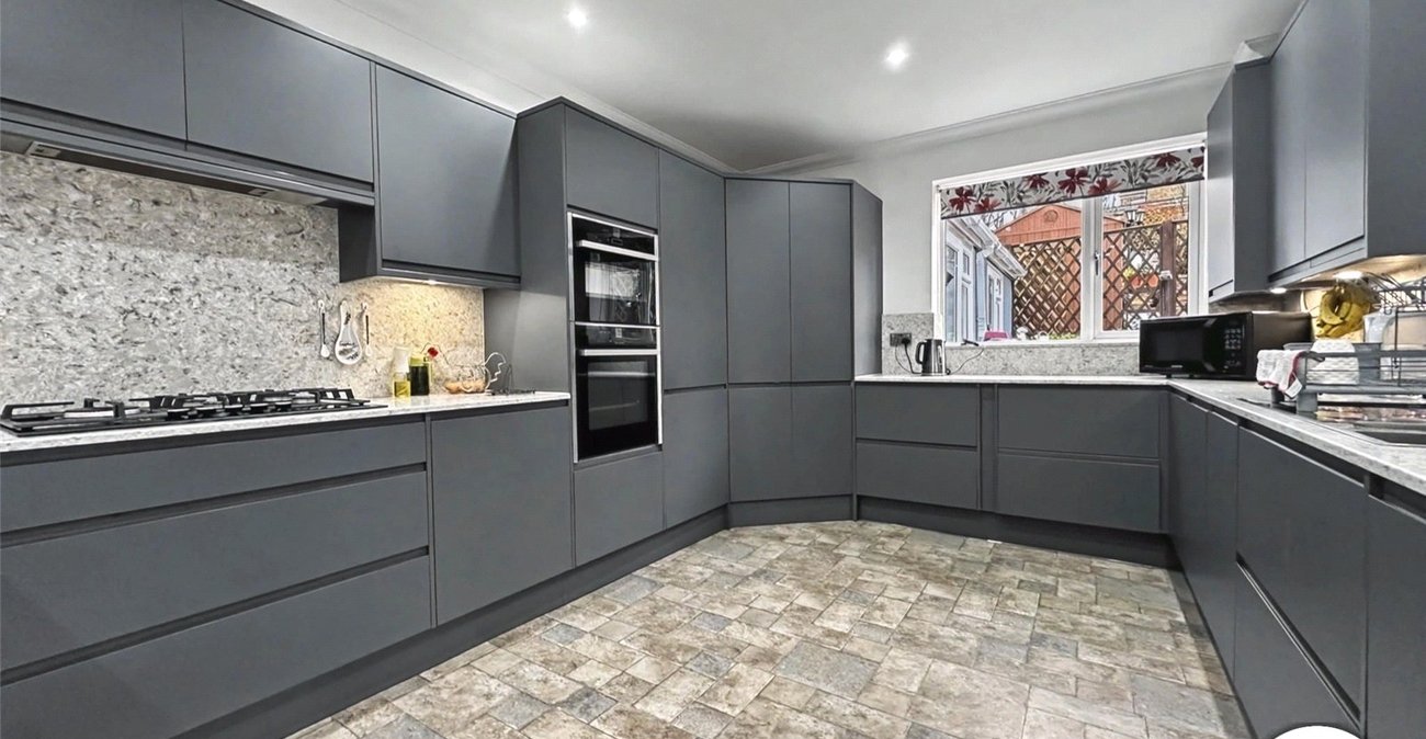 5 bedroom house for sale in Chatham | Robinson Michael & Jackson