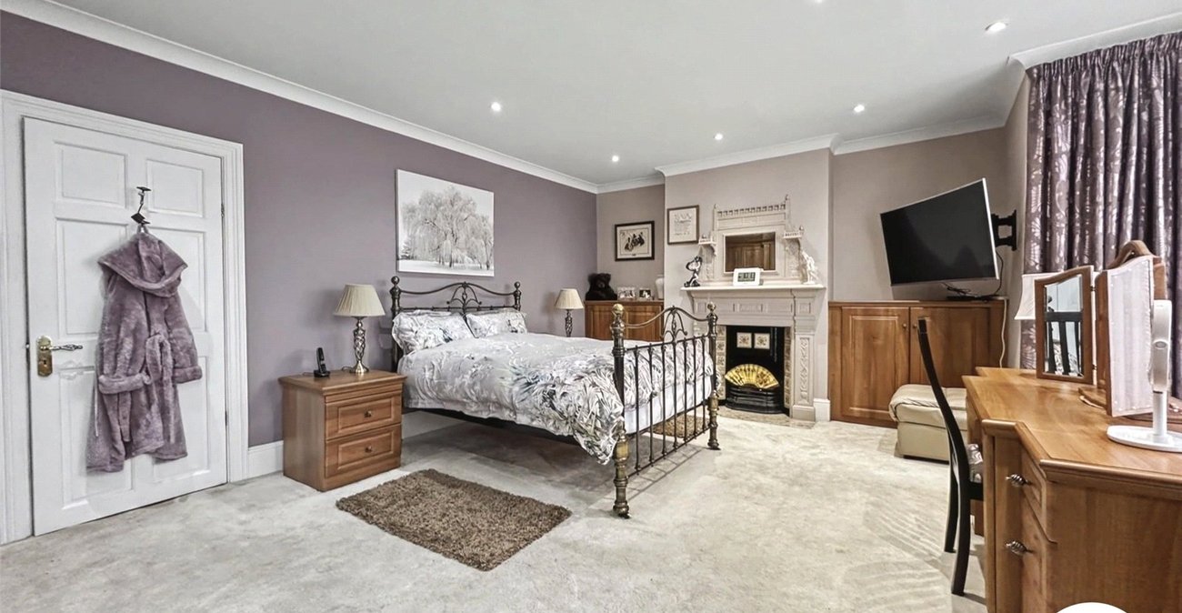 5 bedroom house for sale in Chatham | Robinson Michael & Jackson