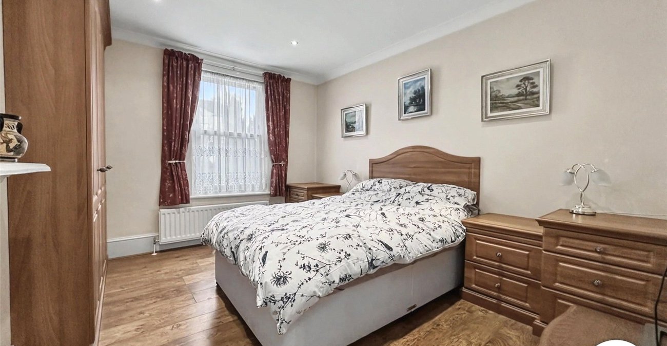 5 bedroom house for sale in Chatham | Robinson Michael & Jackson