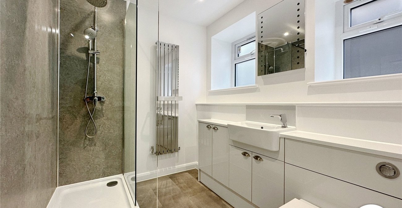 5 bedroom house for sale in Chatham | Robinson Michael & Jackson