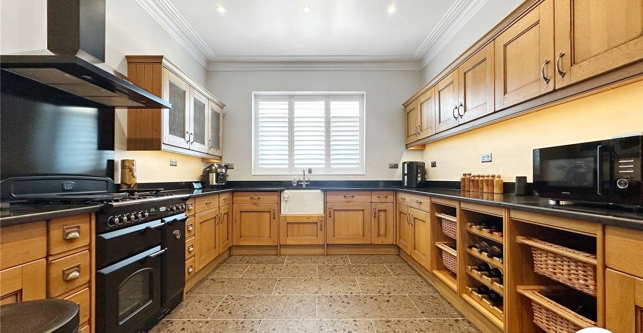 5 bedroom house for sale in Chatham | Robinson Michael & Jackson