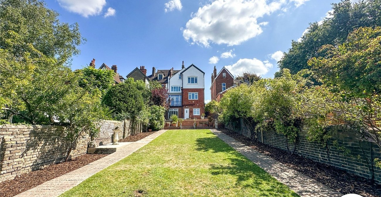 5 bedroom house for sale in Chatham | Robinson Michael & Jackson