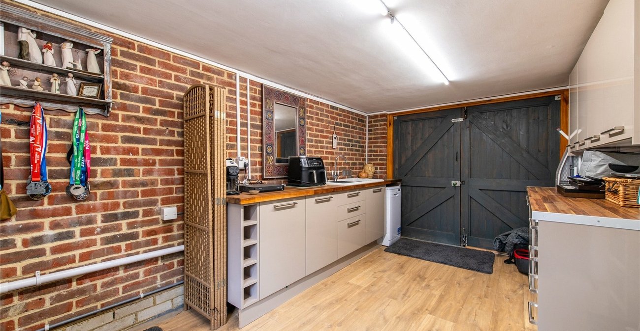 4 bedroom house for sale in Lenham | Robinson Michael & Jackson