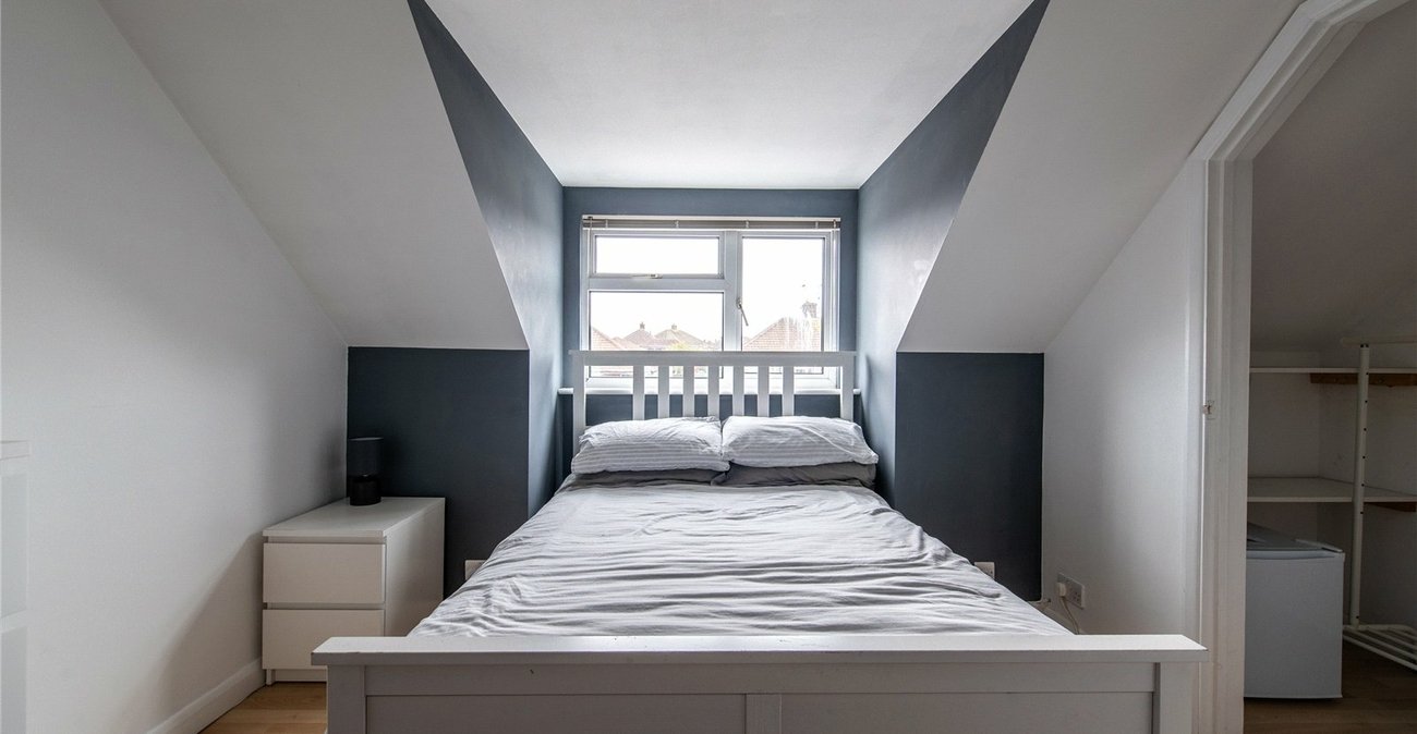 4 bedroom property for sale in Rainham | Robinson Michael & Jackson