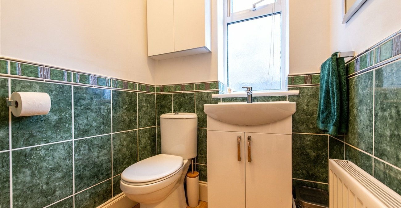 4 bedroom property for sale in Rainham | Robinson Michael & Jackson