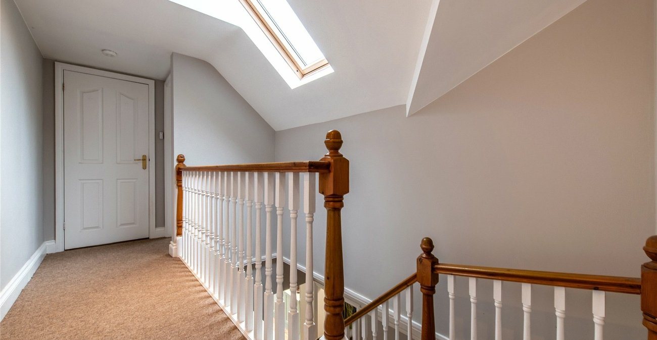 4 bedroom property for sale in Rainham | Robinson Michael & Jackson