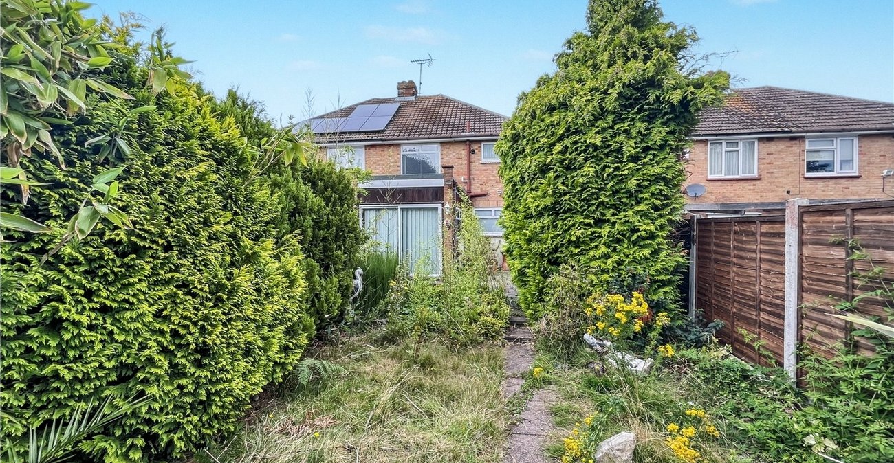 3 bedroom house for sale in Rainham | Robinson Michael & Jackson