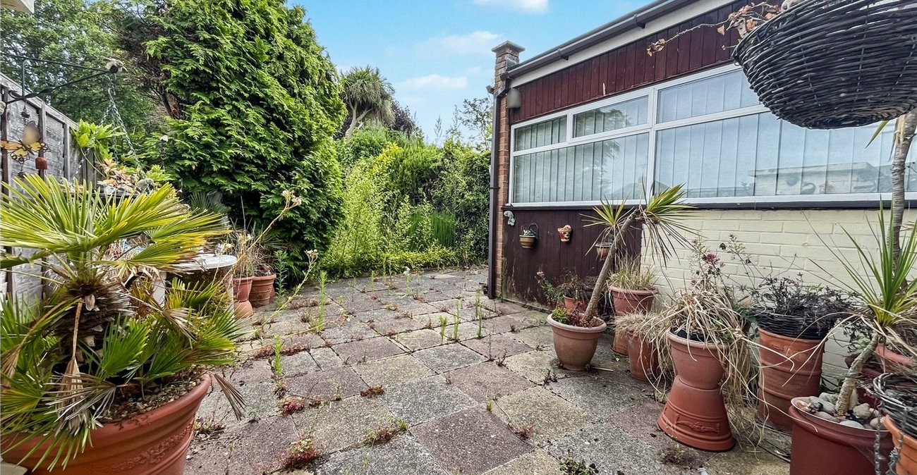 3 bedroom house for sale in Rainham | Robinson Michael & Jackson