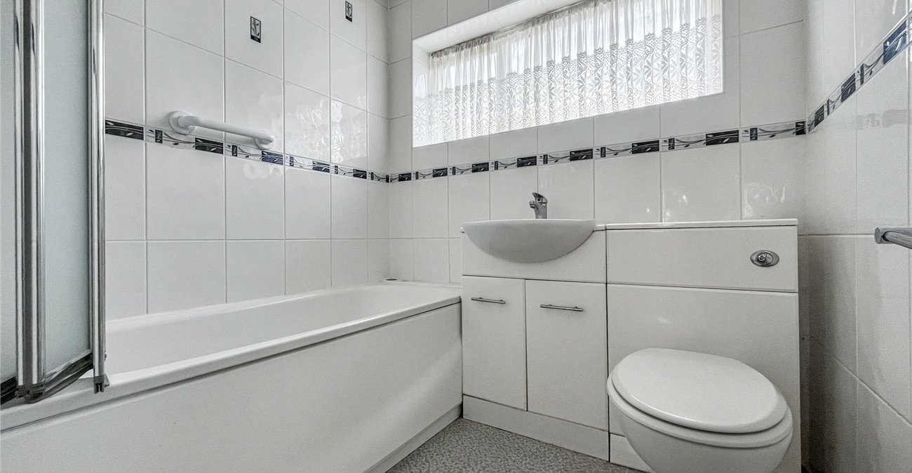 3 bedroom house for sale in Rainham | Robinson Michael & Jackson