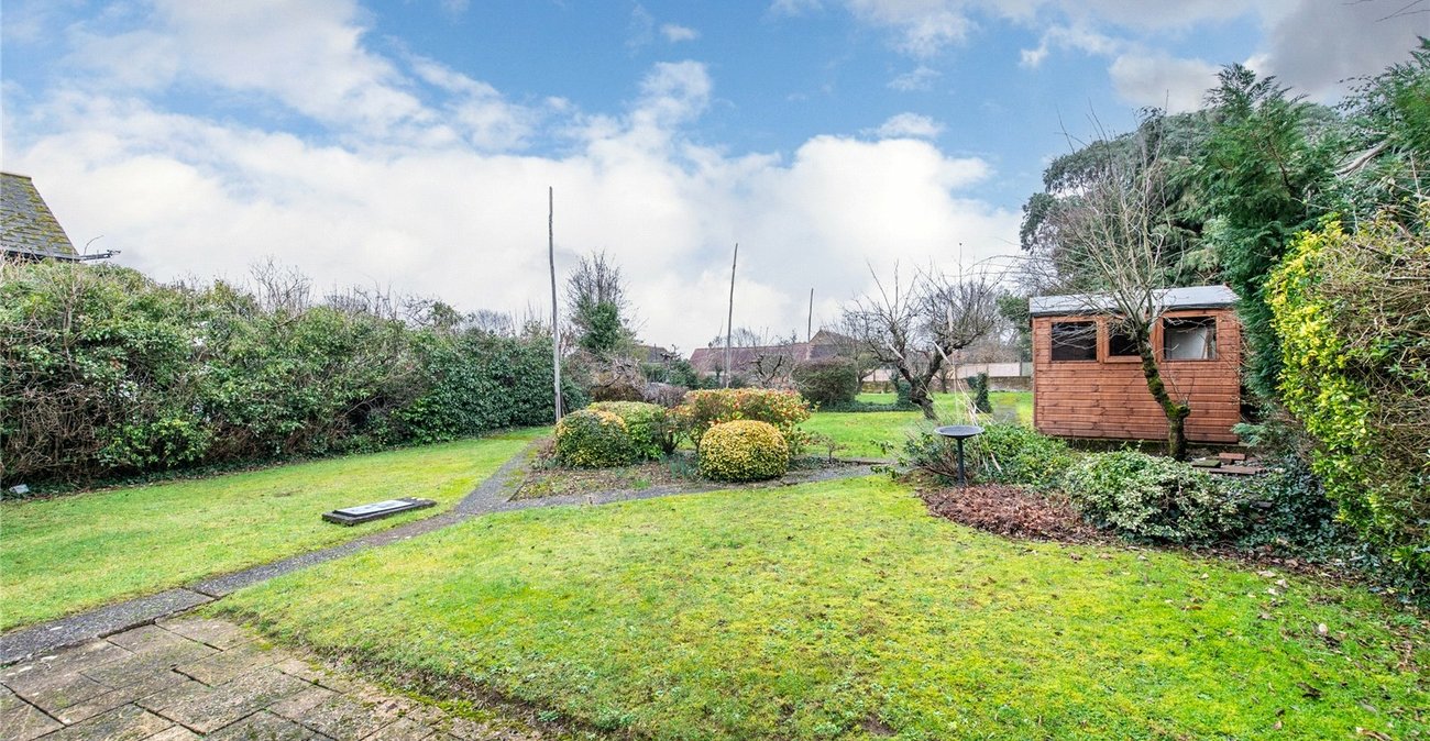 4 bedroom house for sale in Rainham | Robinson Michael & Jackson