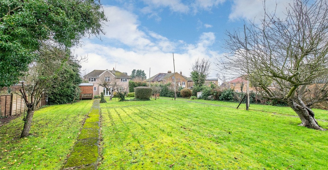 4 bedroom house for sale in Rainham | Robinson Michael & Jackson