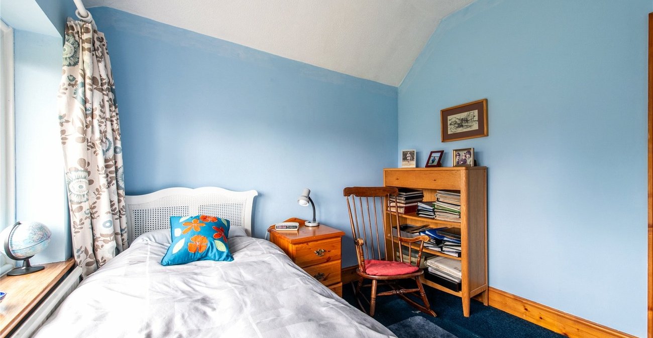 4 bedroom house for sale in Rainham | Robinson Michael & Jackson