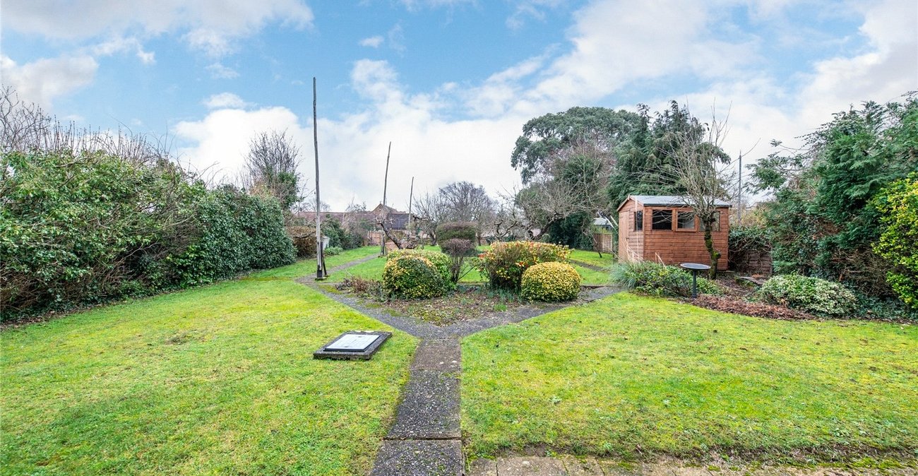 4 bedroom house for sale in Rainham | Robinson Michael & Jackson