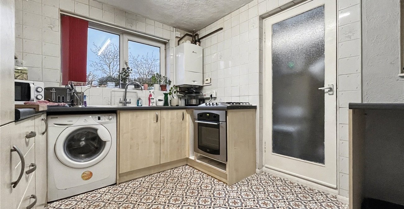 3 bedroom house for sale in Rainham | Robinson Michael & Jackson