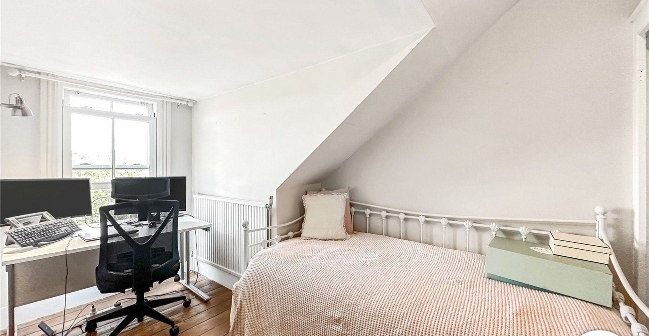 5 bedroom house for sale in Rochester | Robinson Michael & Jackson