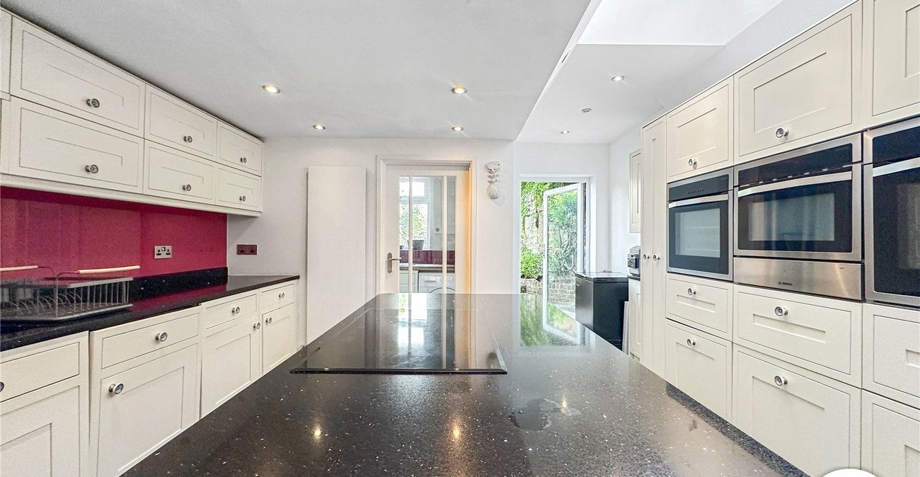 5 bedroom house for sale in Rochester | Robinson Michael & Jackson