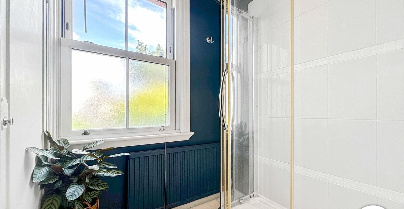 5 bedroom house for sale in Rochester | Robinson Michael & Jackson