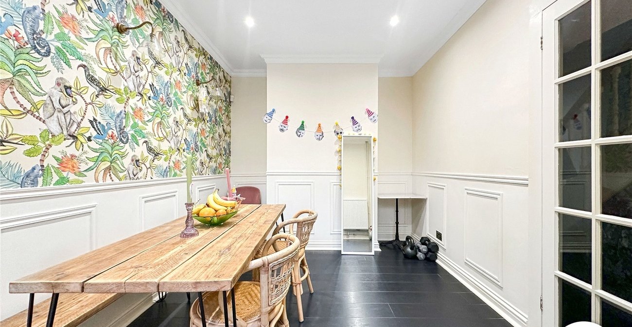 5 bedroom house for sale in Rochester | Robinson Michael & Jackson