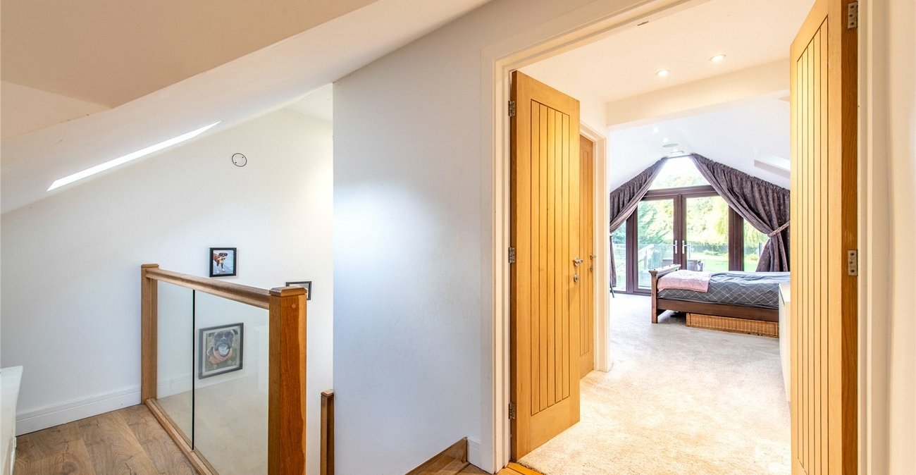 5 bedroom house for sale in Rochester | Robinson Michael & Jackson