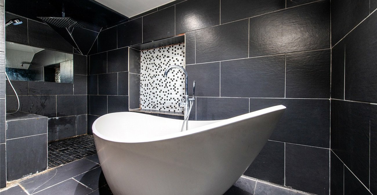 5 bedroom house for sale in Rochester | Robinson Michael & Jackson