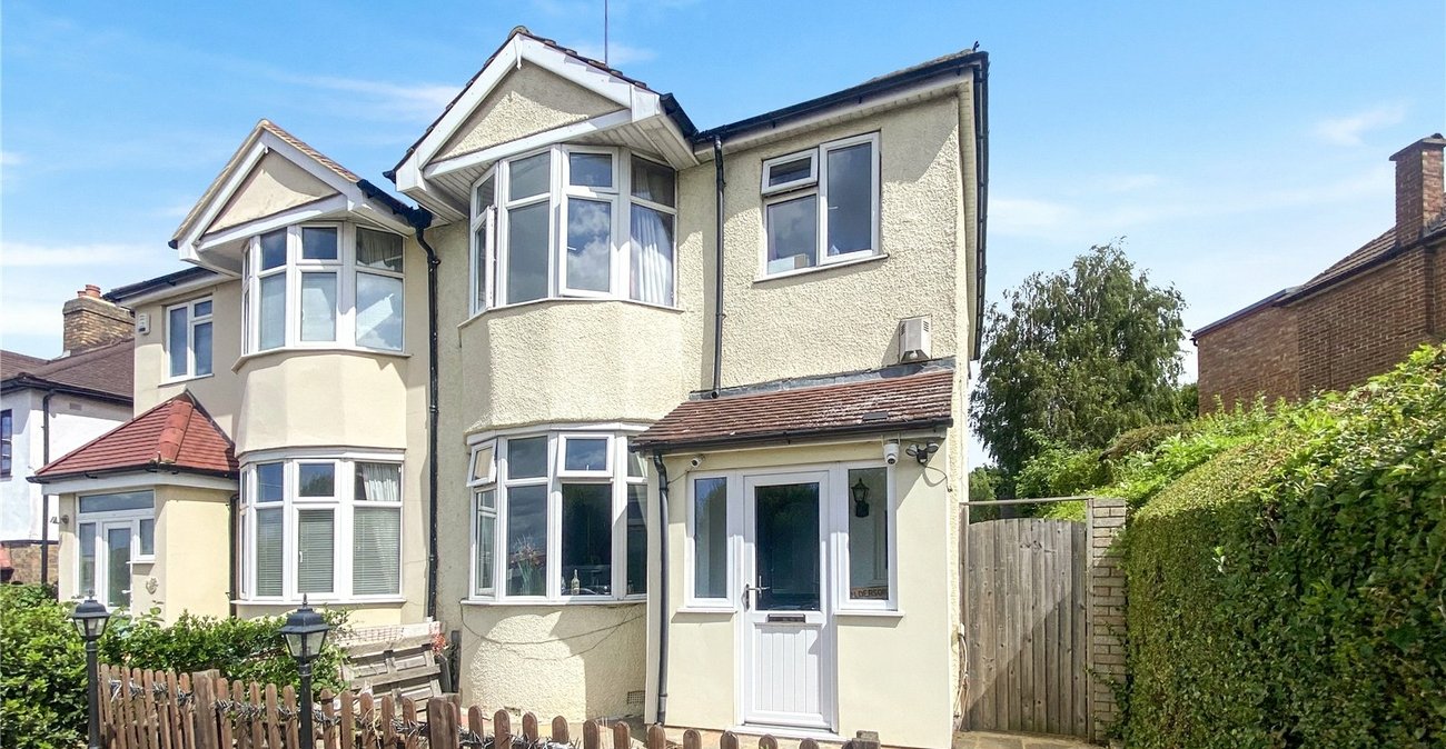 3 bedroom house for sale in Sidcup | Robinson Jackson