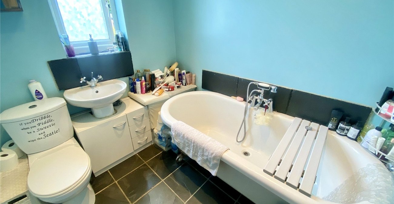 3 bedroom house for sale in Sidcup | Robinson Jackson