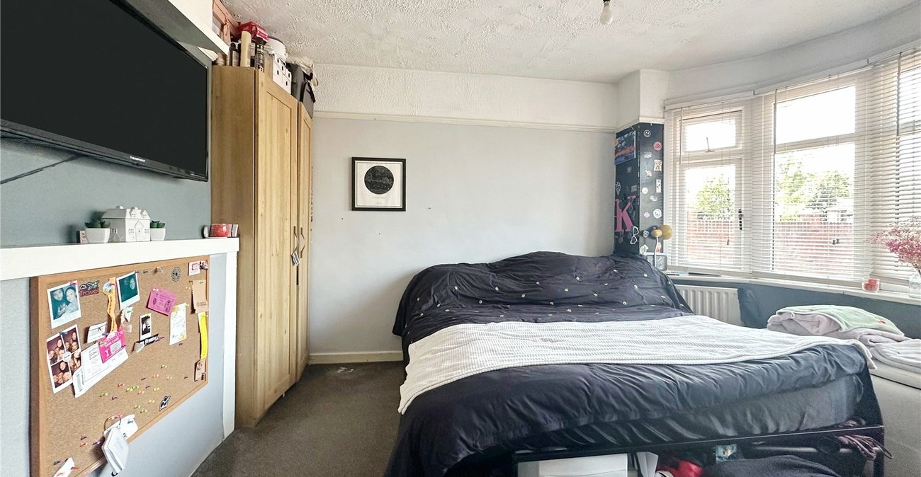 3 bedroom bungalow for sale in Wigmore | Robinson Michael & Jackson