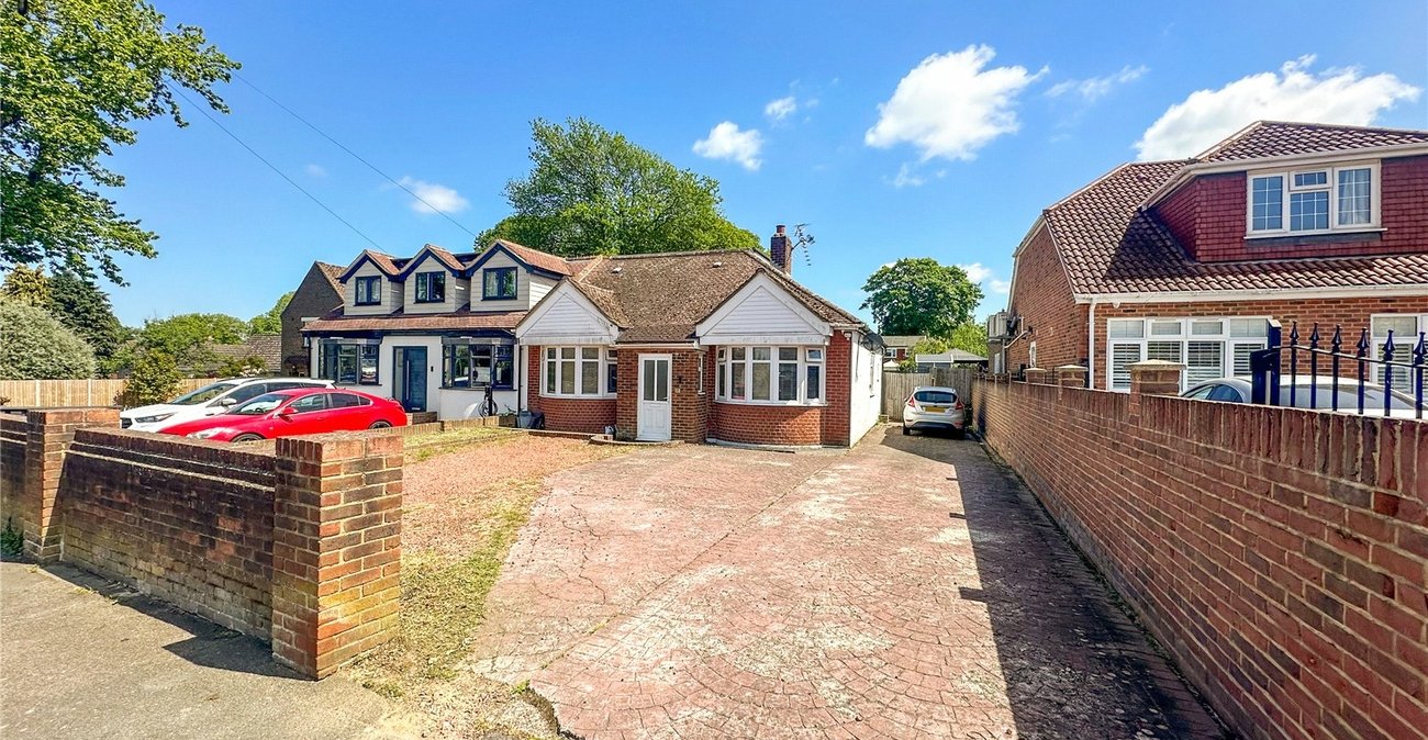 3 bedroom bungalow for sale in Wigmore | Robinson Michael & Jackson