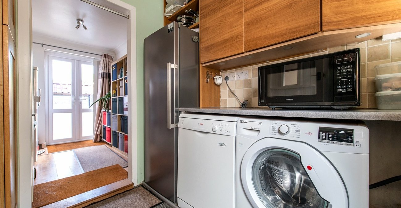 4 bedroom bungalow for sale in Wigmore | Robinson Michael & Jackson