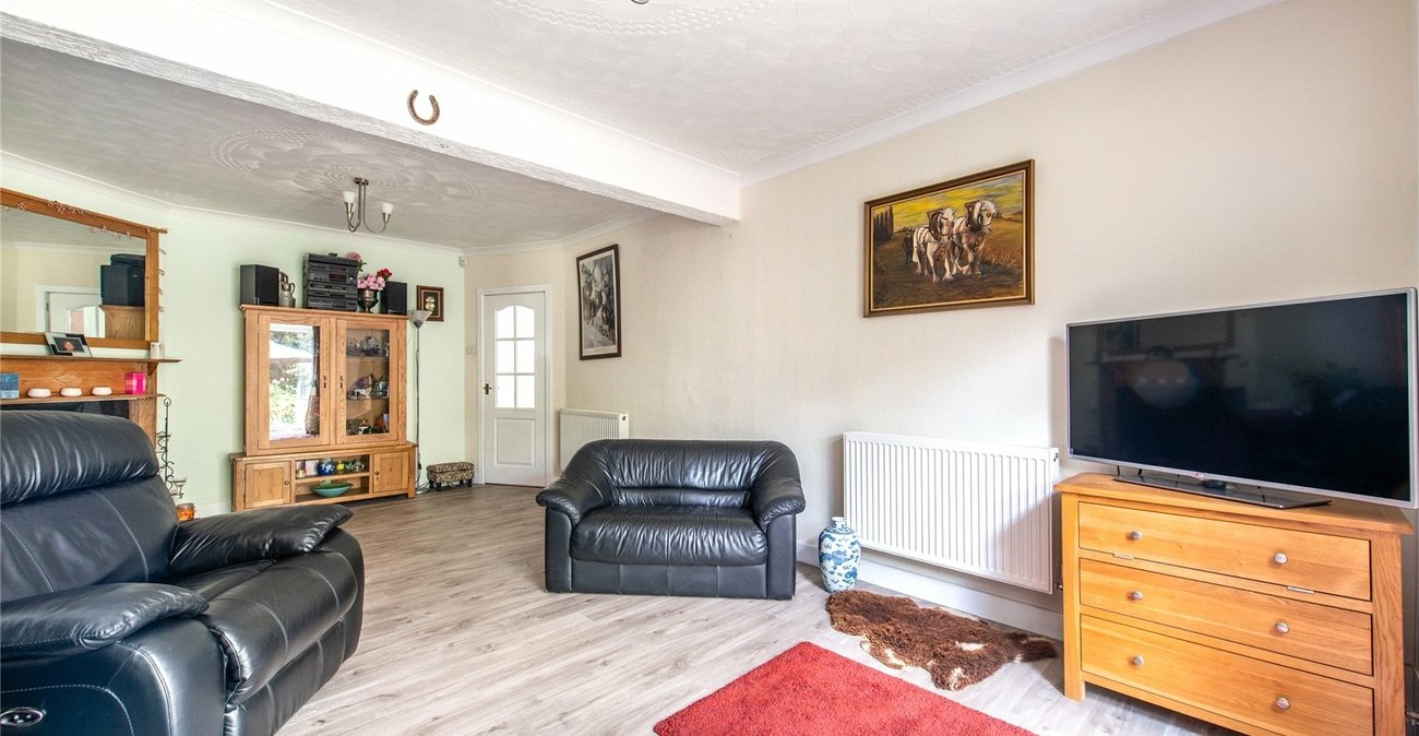 4 bedroom bungalow for sale in Wigmore | Robinson Michael & Jackson