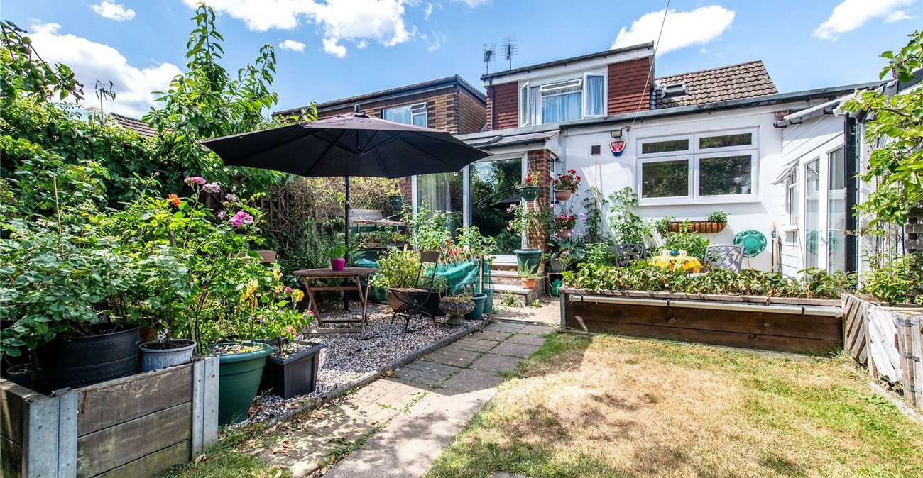 4 bedroom bungalow for sale in Wigmore | Robinson Michael & Jackson