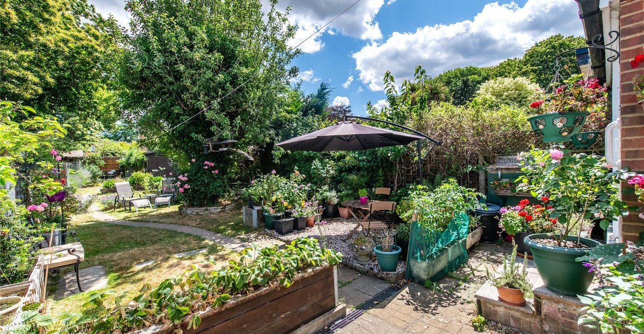 4 bedroom bungalow for sale in Wigmore | Robinson Michael & Jackson