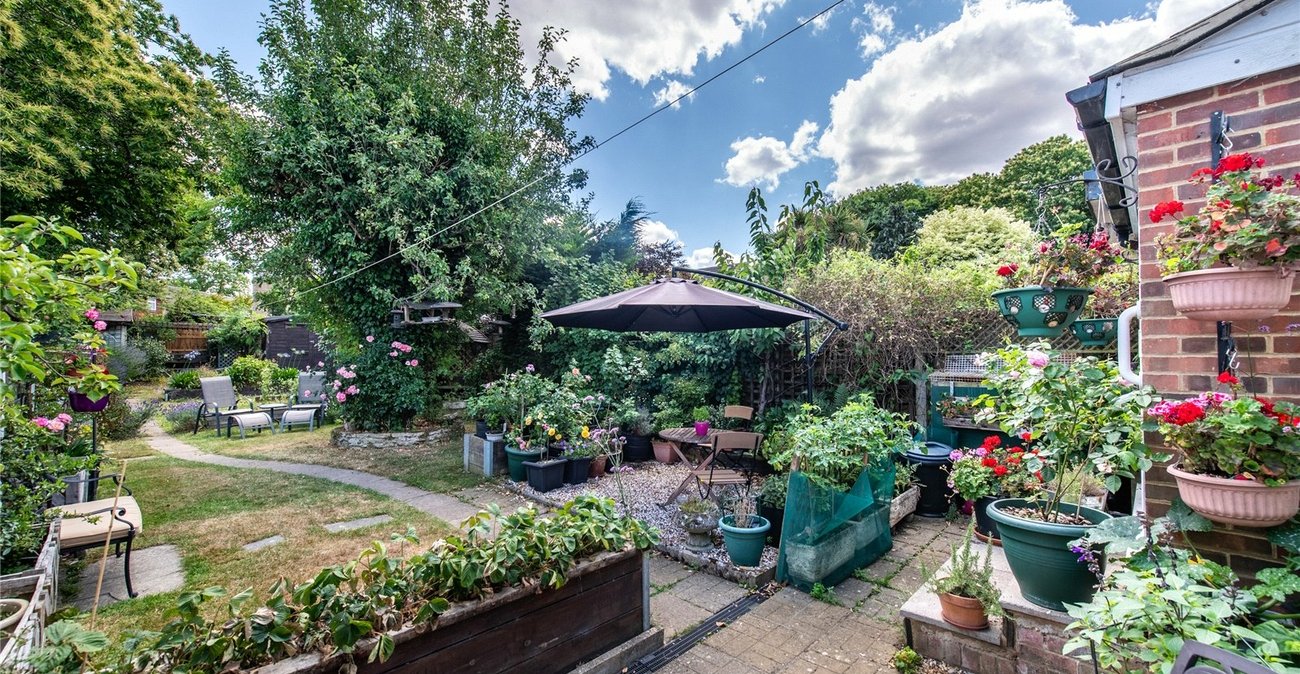 4 bedroom bungalow for sale in Wigmore | Robinson Michael & Jackson