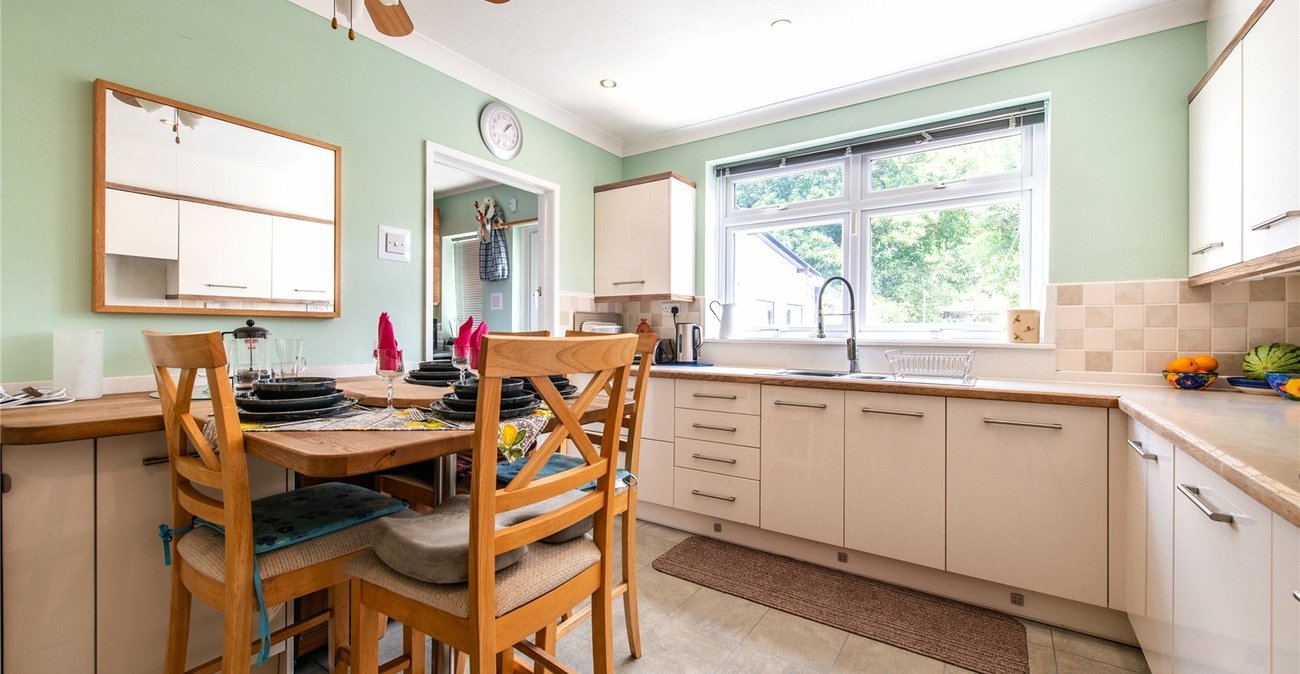 4 bedroom bungalow for sale in Wigmore | Robinson Michael & Jackson