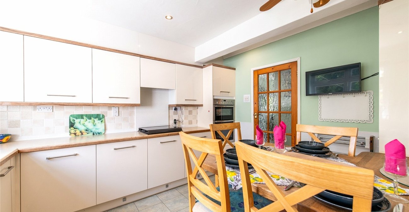 4 bedroom bungalow for sale in Wigmore | Robinson Michael & Jackson