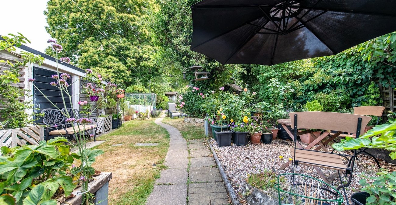 4 bedroom bungalow for sale in Wigmore | Robinson Michael & Jackson