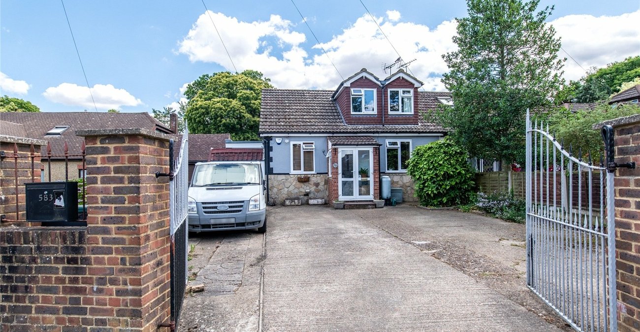 4 bedroom bungalow for sale in Wigmore | Robinson Michael & Jackson