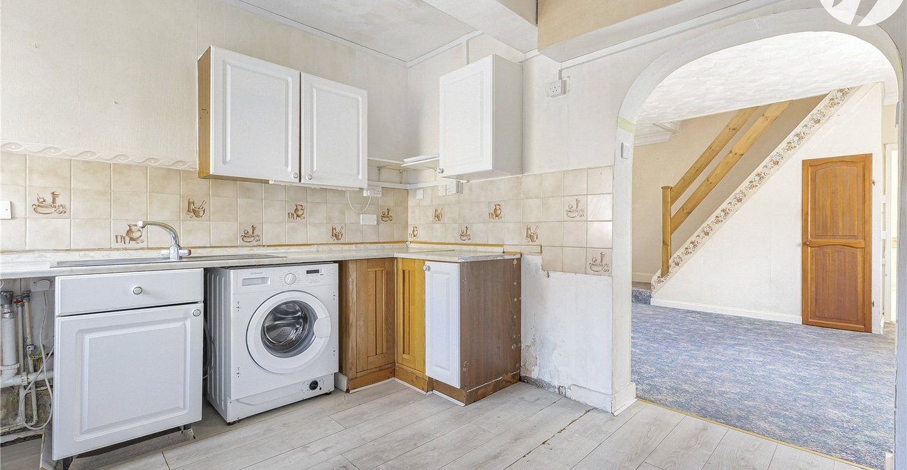 2 bedroom house for sale in Crockenhill | Robinson Jackson