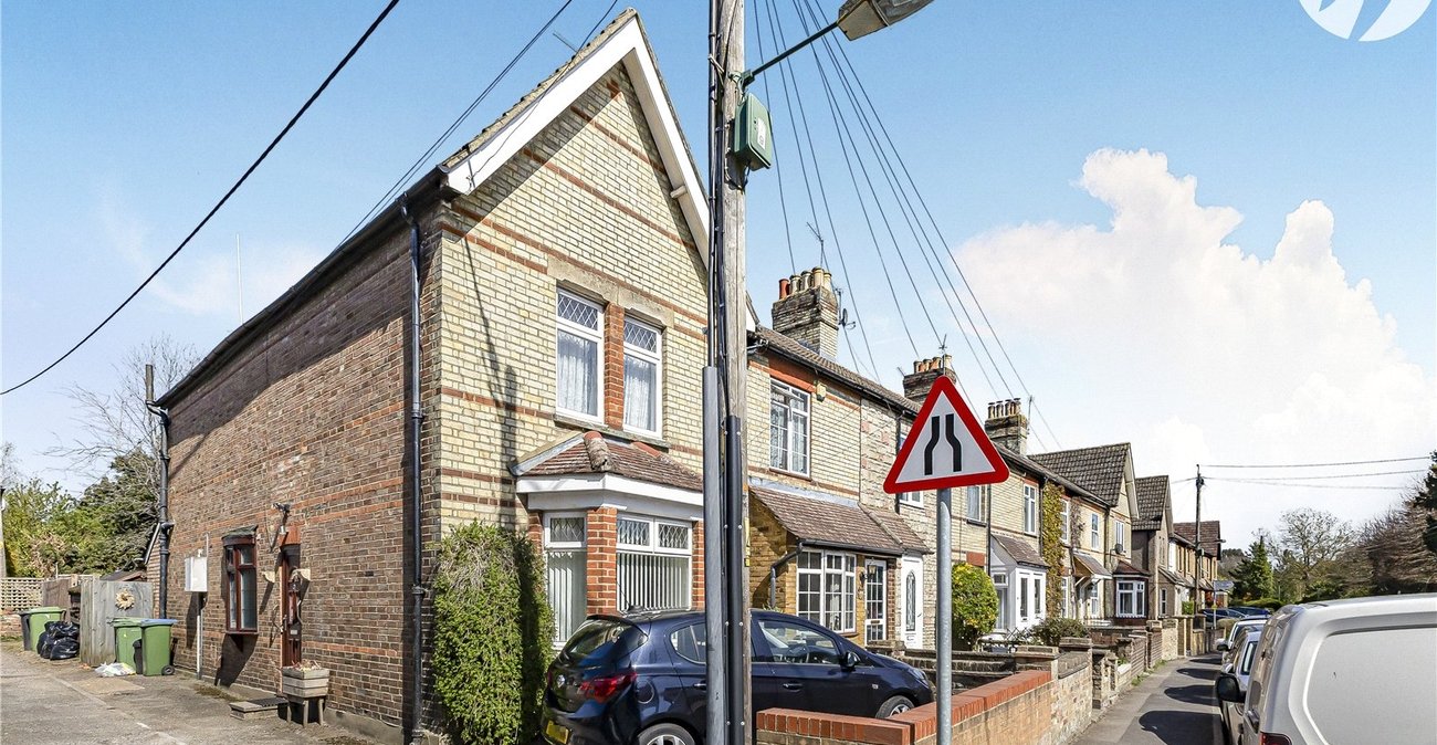 2 bedroom house for sale in Crockenhill | Robinson Jackson